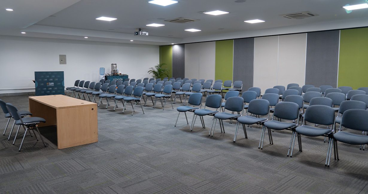 Salón de Conferencias A+B