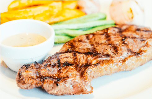 Carne asada con ensalada y salsa de Candilejas